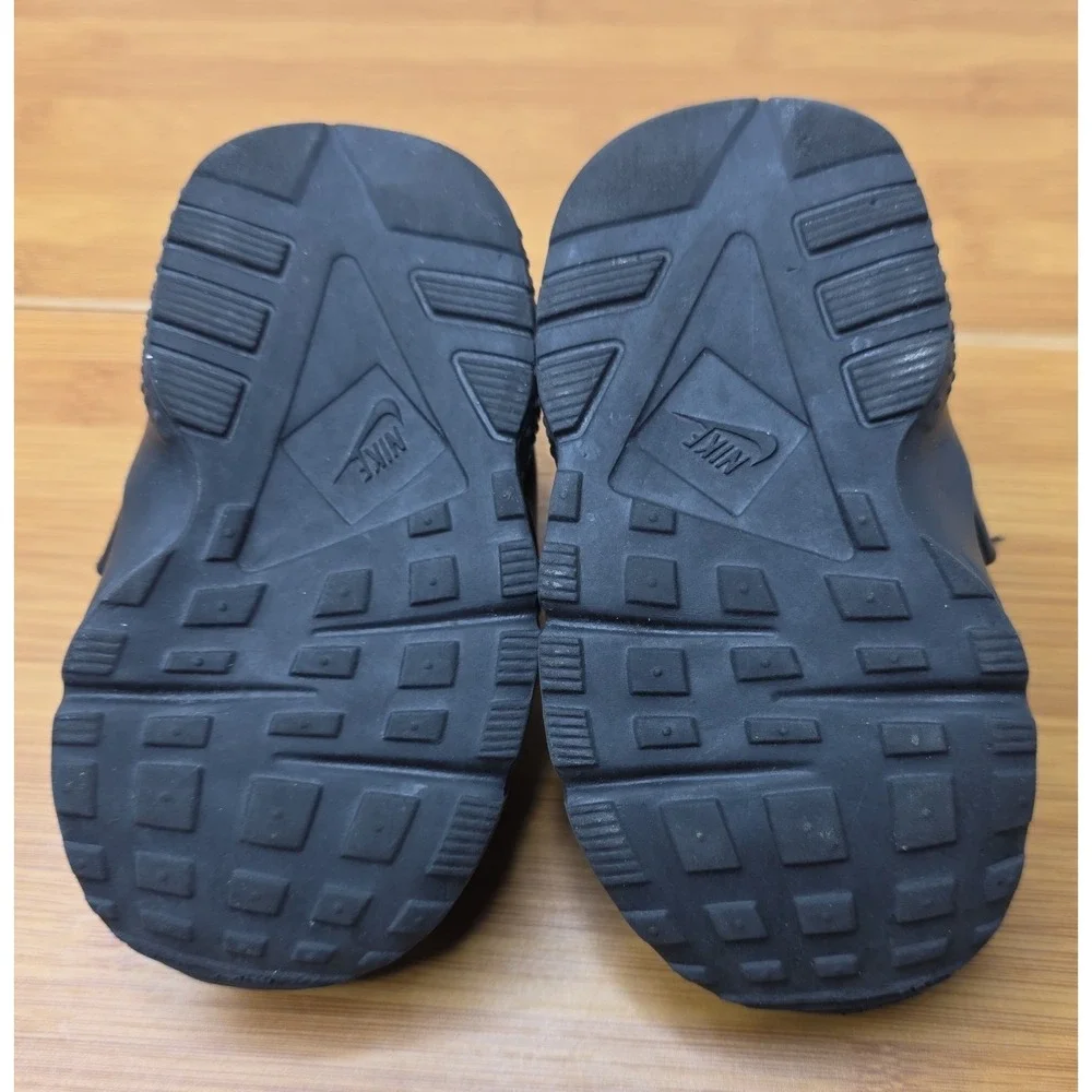 Nike Huarache Run Triple Black Size 5C Sneakers Shoes Baby Toddler FV5604-001